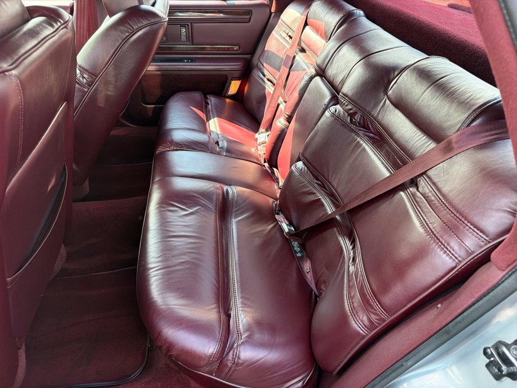 Used 1994 Buick Roadmaster Limited RWD image 9