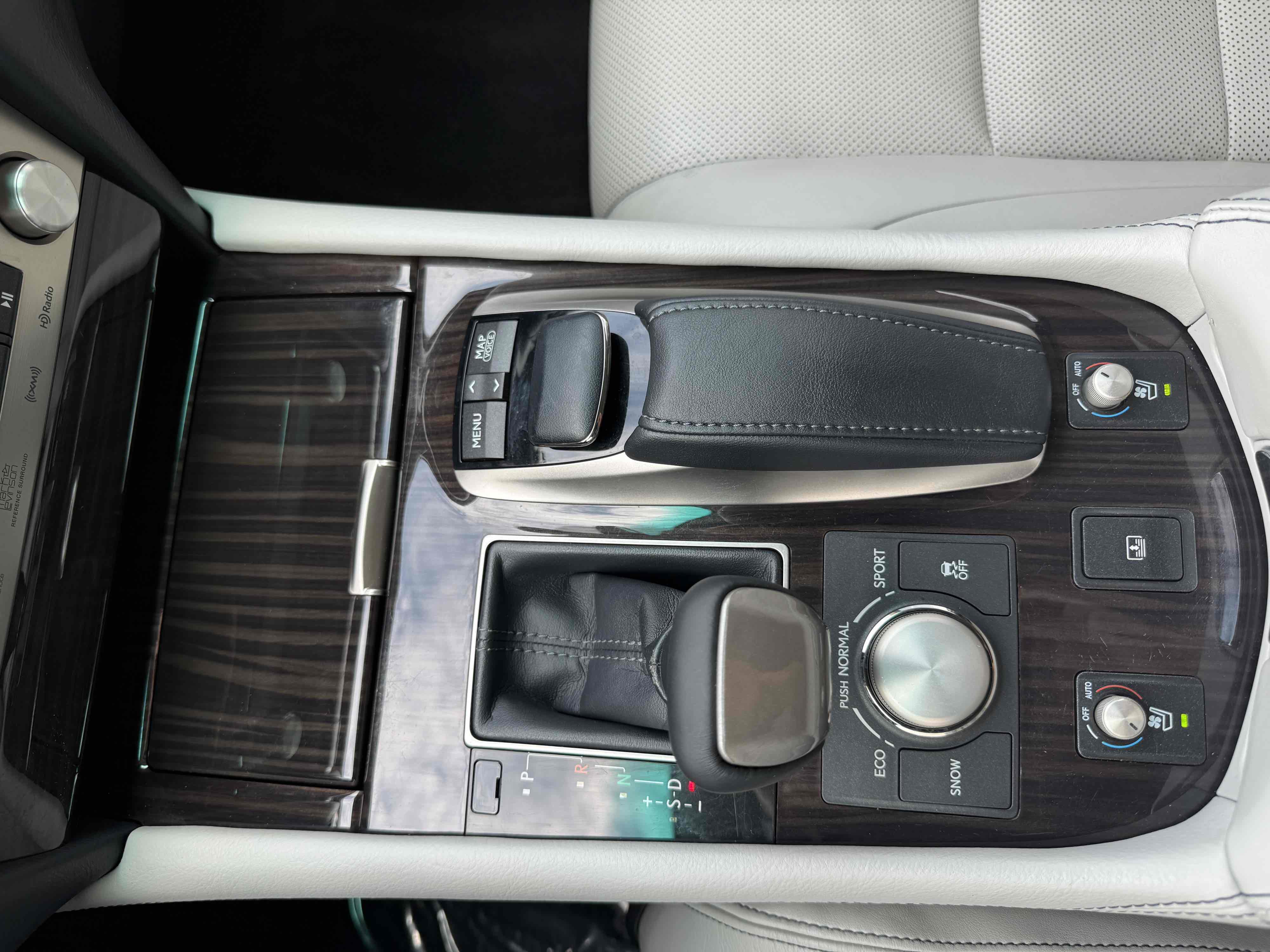 Used 2013 Lexus LS 460 L w/ All-Weather Pkg image 22