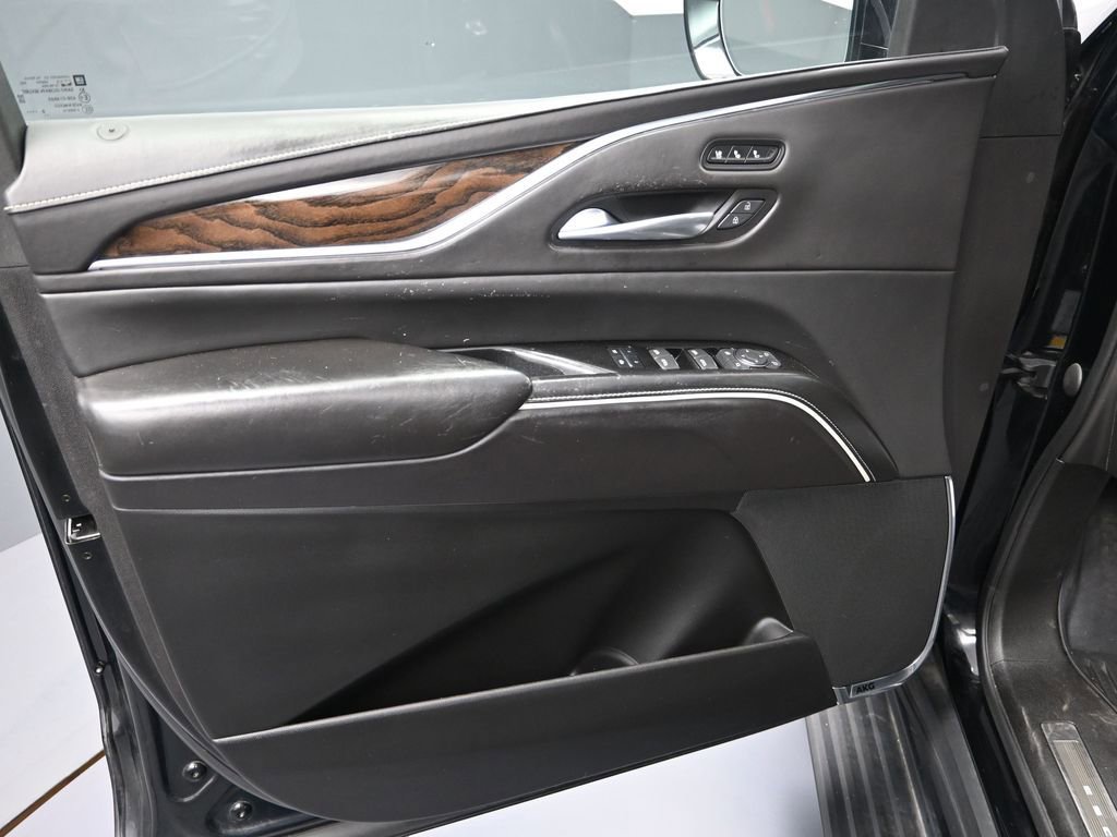 Used 2021 Cadillac Escalade Premium Luxury Platinum image 11