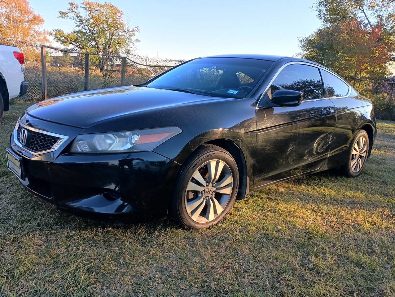 Used 2010 Honda Accord EX-L image 2