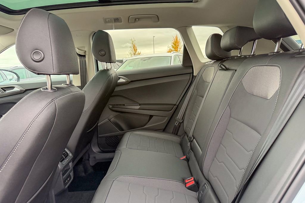 New 2026 Volkswagen Taos SE AWD/4WD image 21