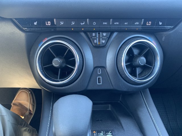 Used 2024 Chevrolet Blazer LT w/ Convenience Package FWD image 17