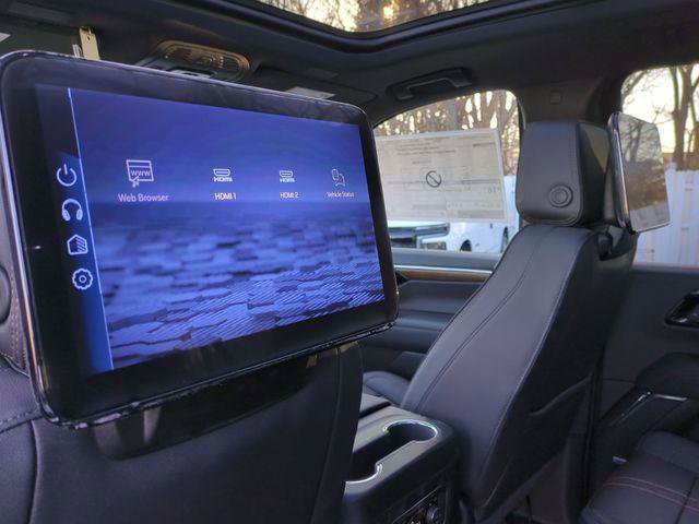 New 2026 Chevrolet Suburban High Country image 36