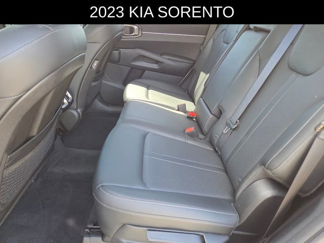 Used 2023 Kia Sorento S FWD image 18