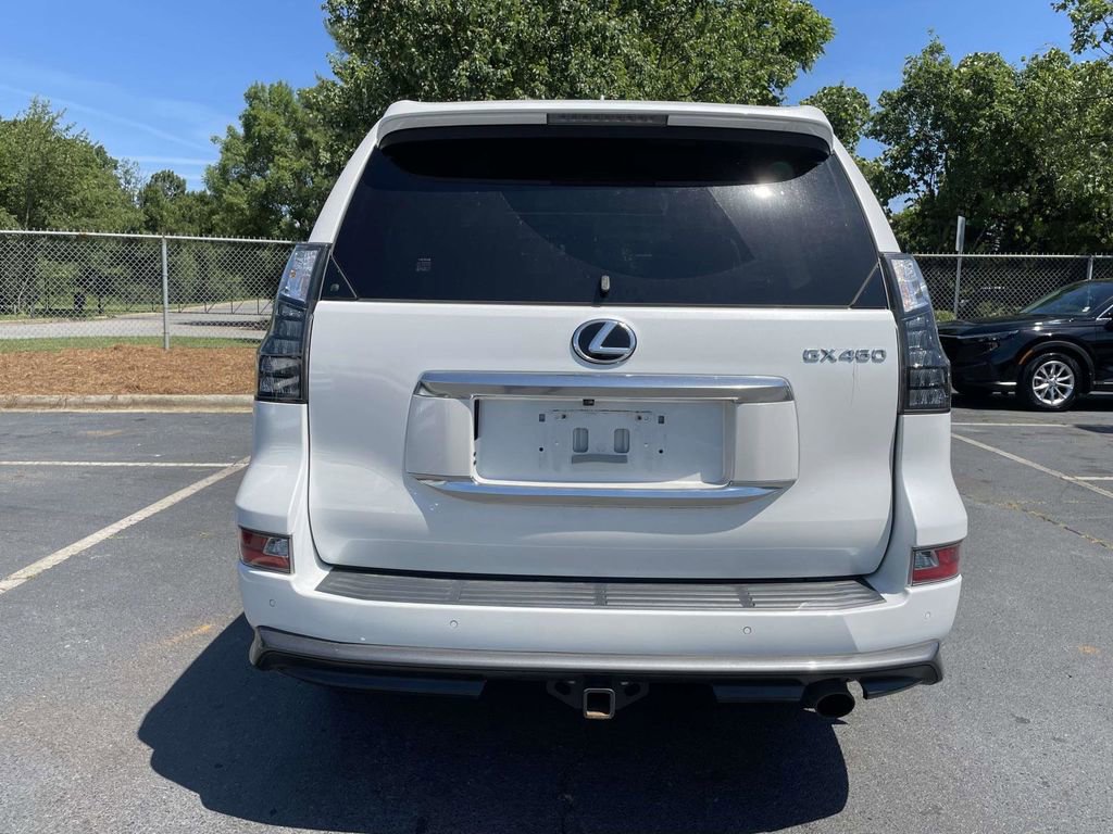 Used 2023 Lexus GX 460 Premium w/ Accessory Package AWD/4WD image 7
