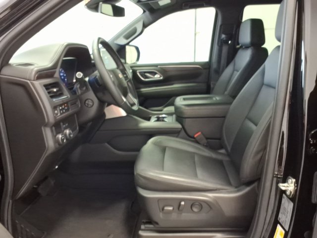 Used 2023 Chevrolet Tahoe LT w/ Luxury Package RWD image 11