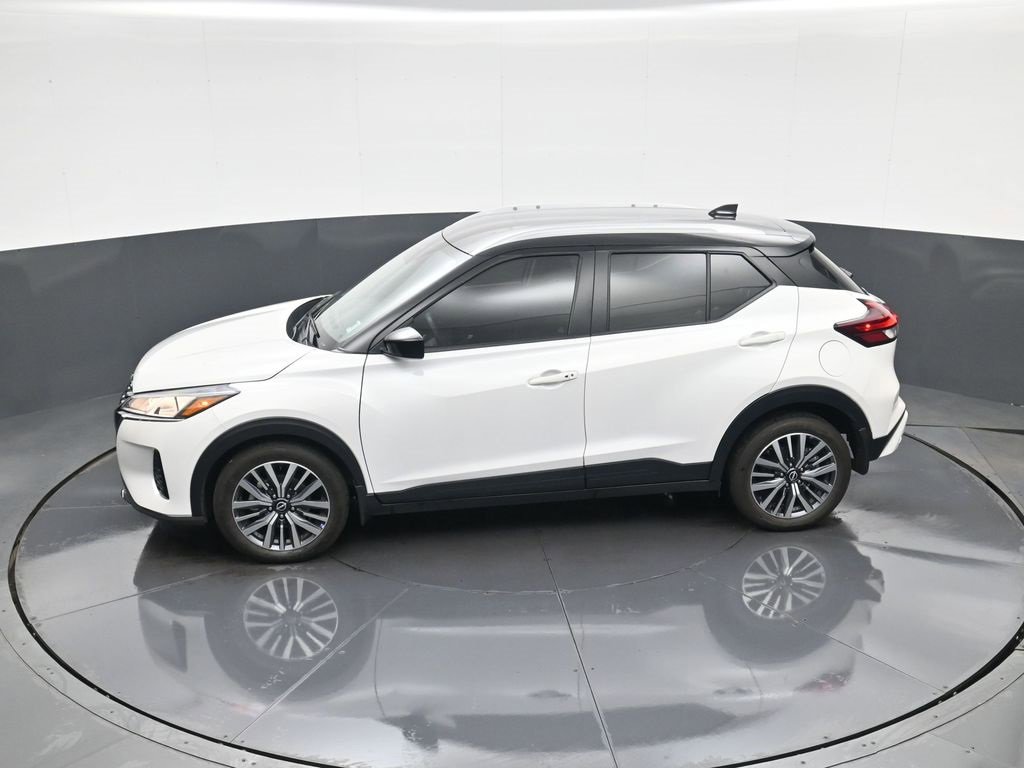 Used 2024 Nissan Kicks SV image 26