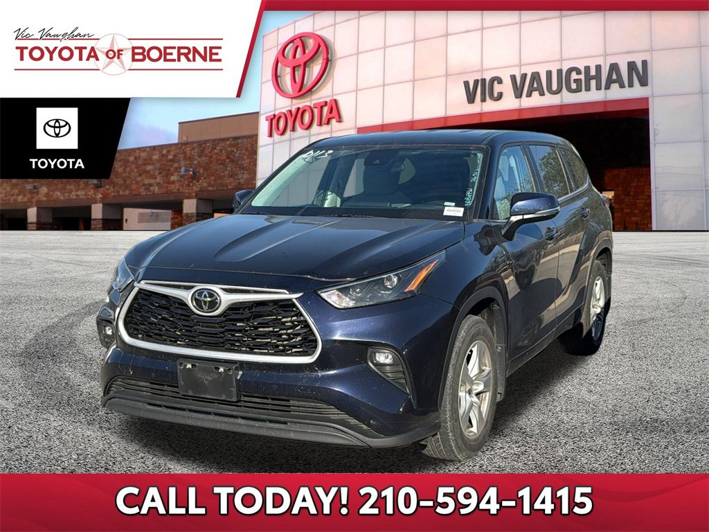 Used 2023 Toyota Highlander LE