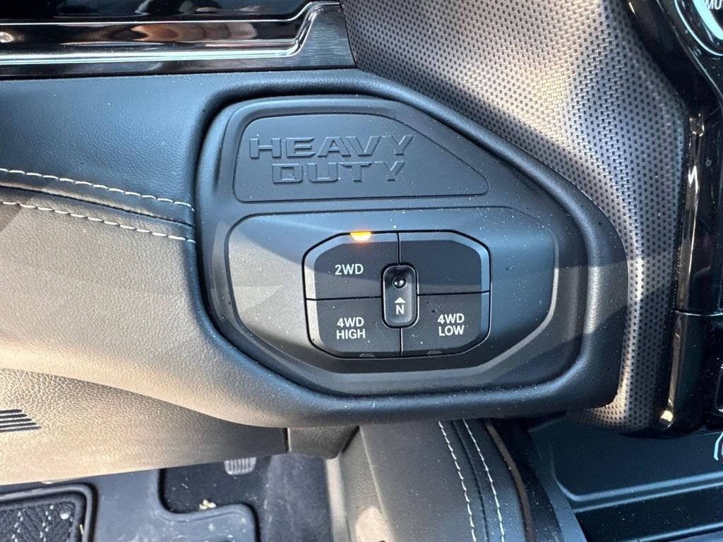 Used 2026 RAM 3500 Limited AWD/4WD image 24