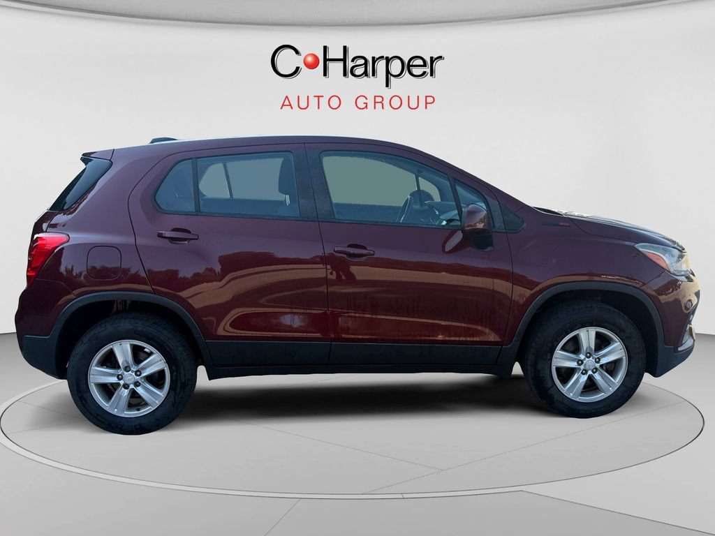 Used 2017 Chevrolet Trax LS AWD/4WD image 2