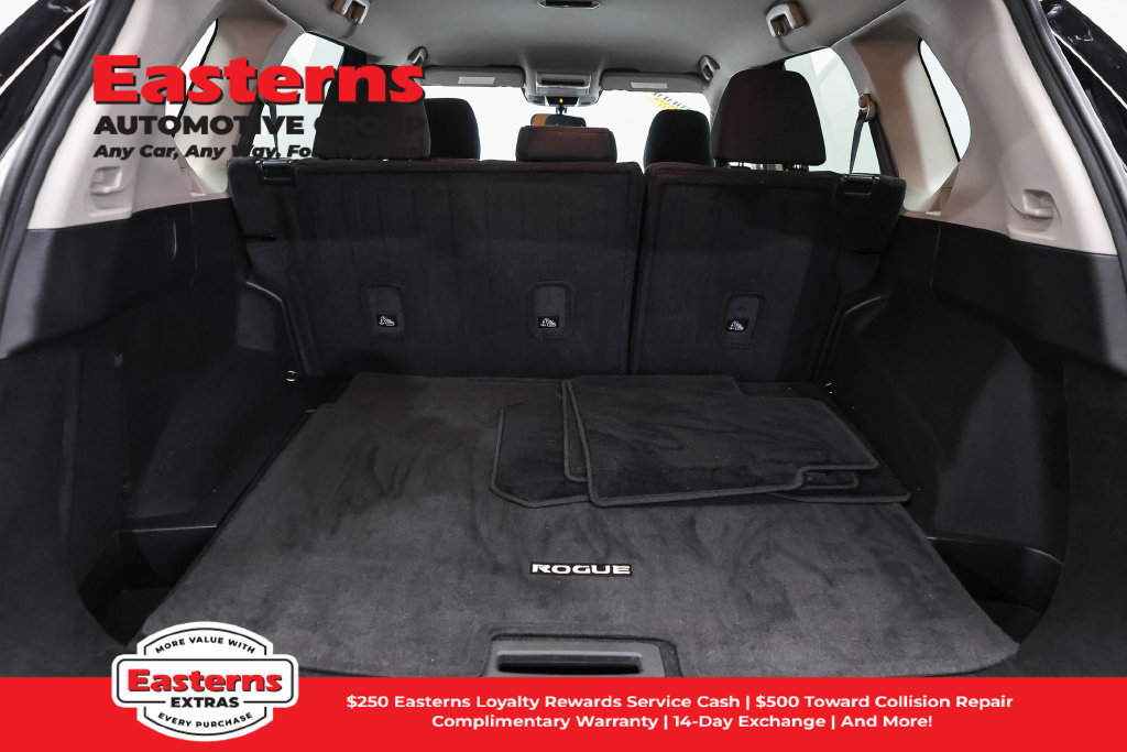 Used 2023 Nissan Rogue S AWD/4WD image 10