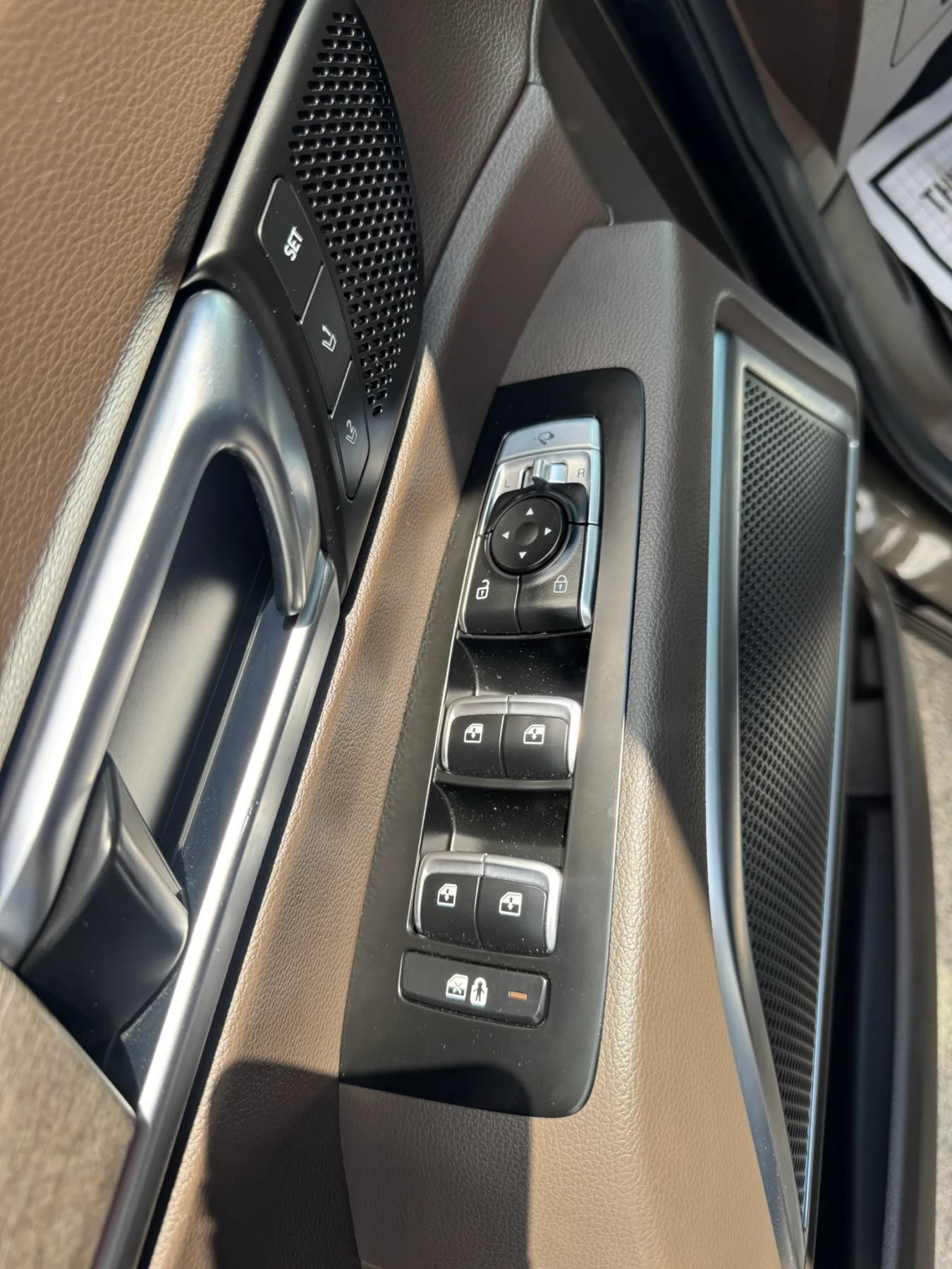 Used 2020 Kia Telluride SX w/ Towing Package AWD/4WD image 15