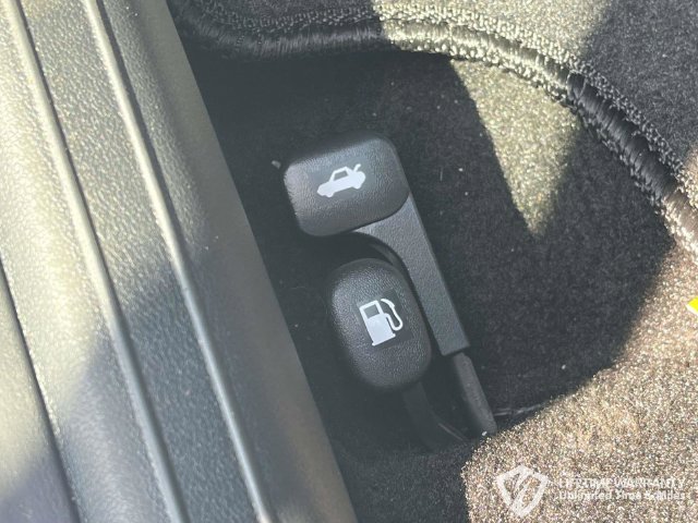 New 2026 Hyundai Elantra SE FWD image 13