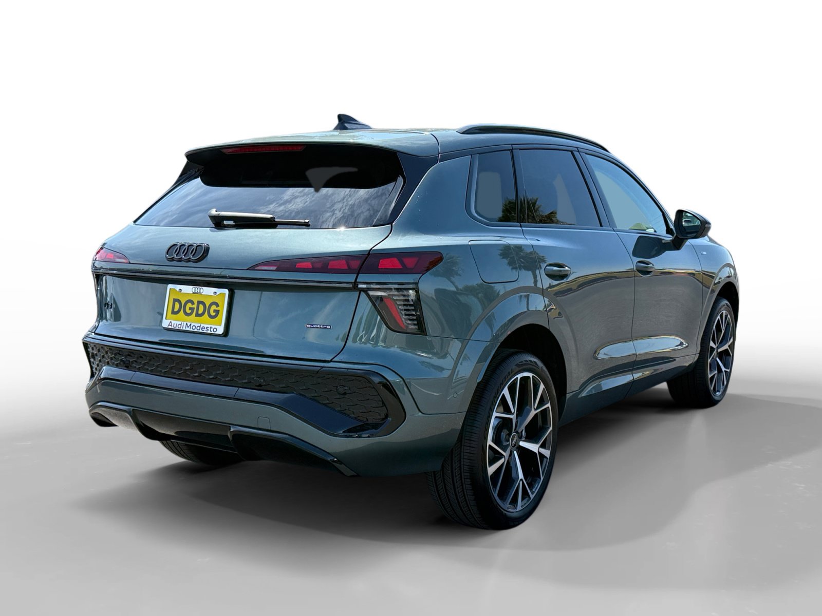 New 2026 Audi Q3 quattro 2.0T AWD/4WD image 5