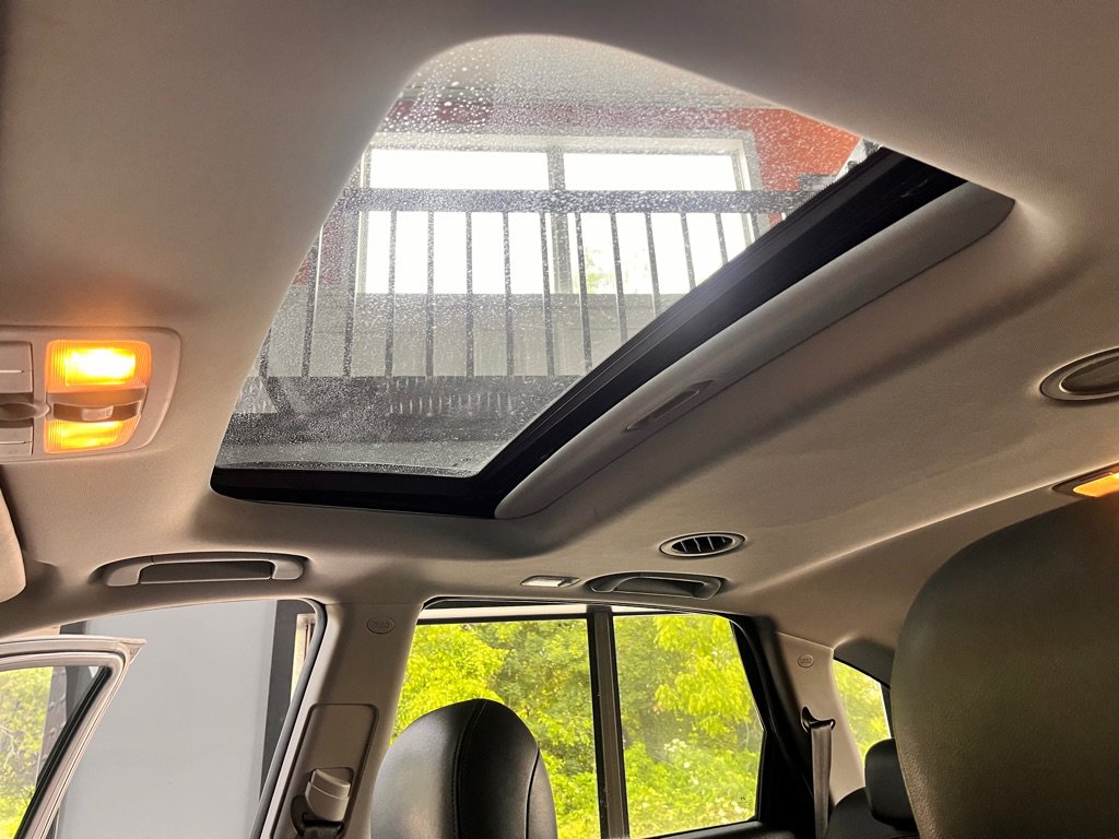 Used 2010 Hyundai Veracruz Limited image 11