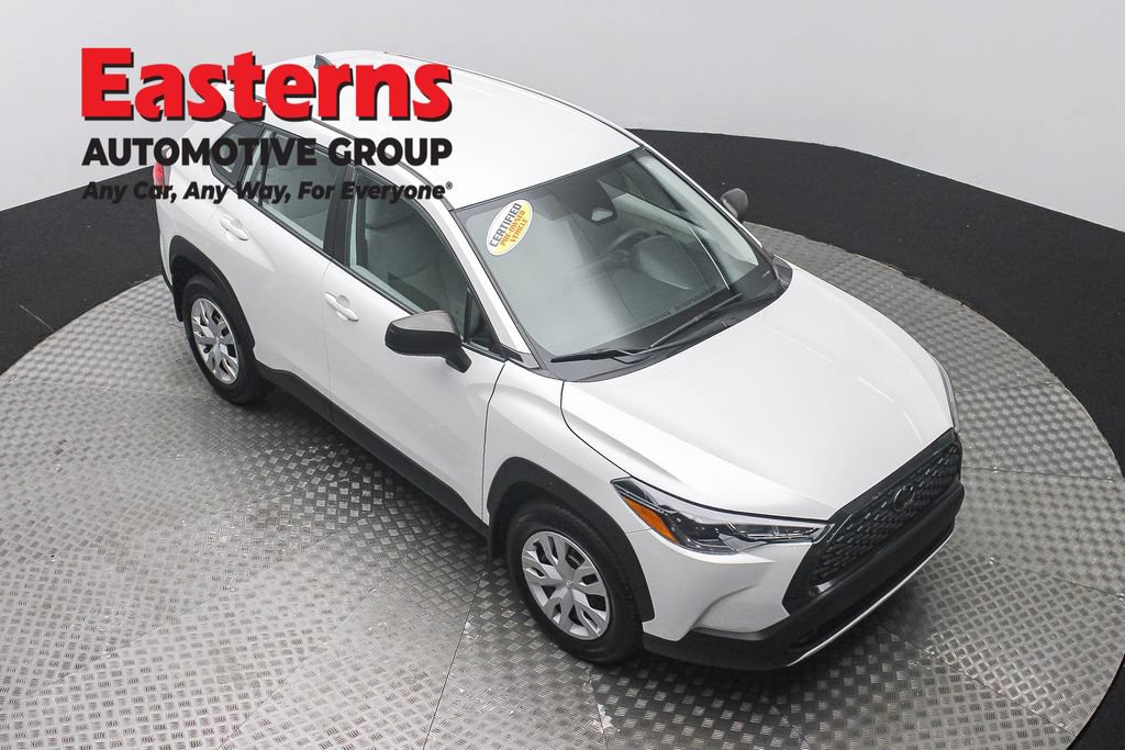 Used 2023 Toyota Corolla Cross L AWD/4WD image 3