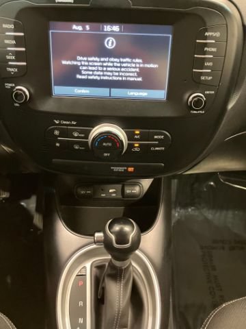 Used 2018 Kia Soul + FWD image 42