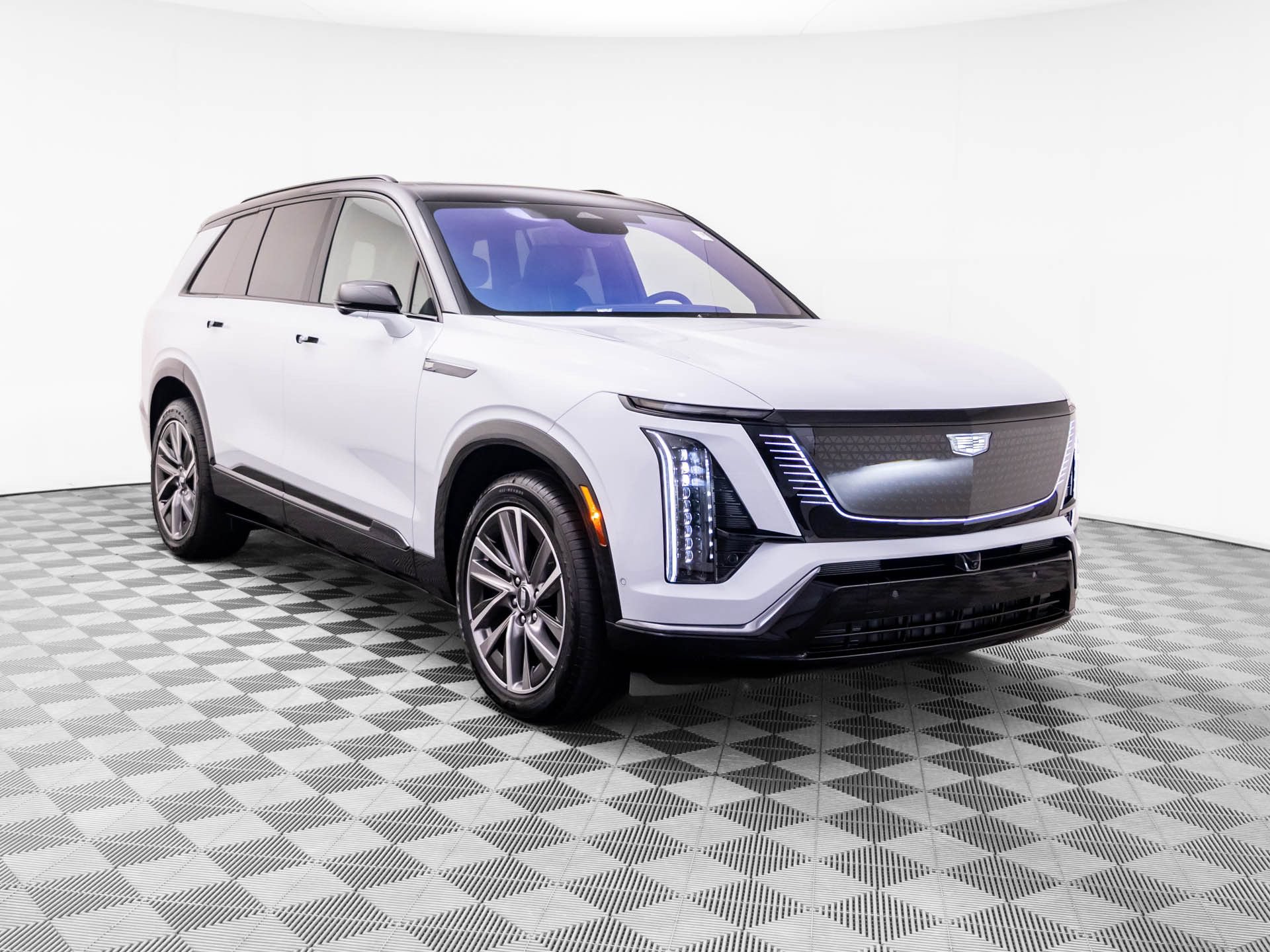 New 2027 Cadillac Vistiq Luxury w/ LPO, Floor Liner Package AWD/4WD image 7