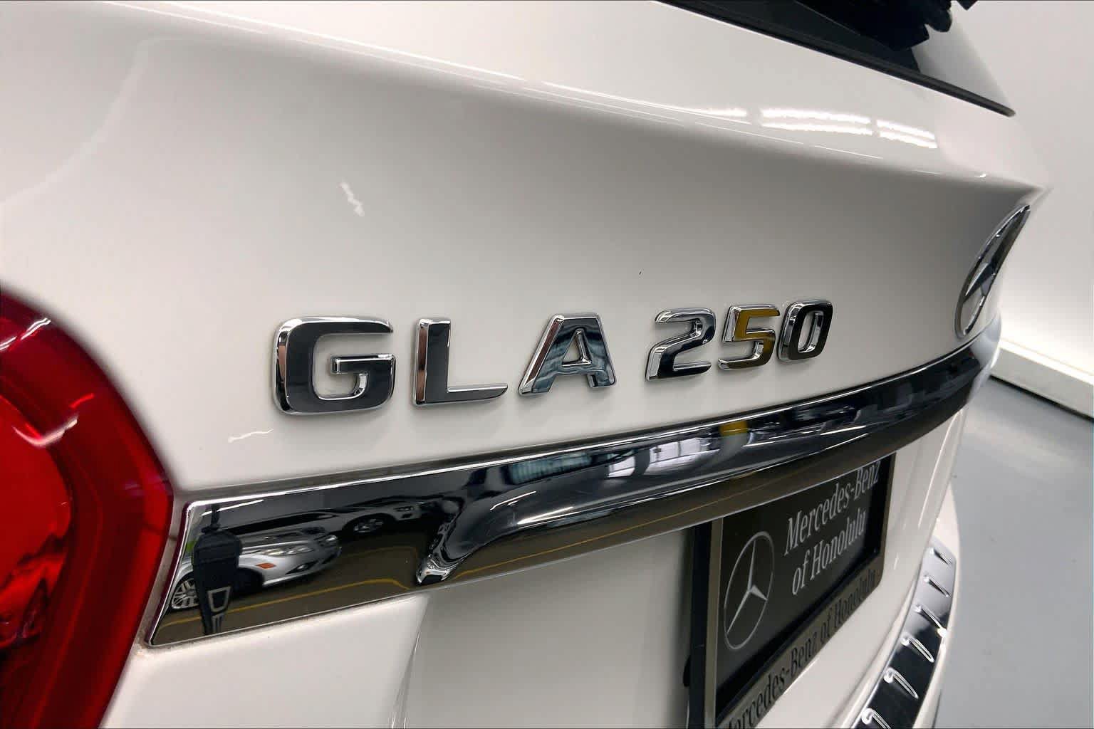 Used 2019 Mercedes-Benz GLA 250 4MATIC image 14