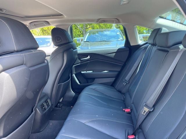 Used 2023 Acura TLX w/ Technology Package FWD image 8