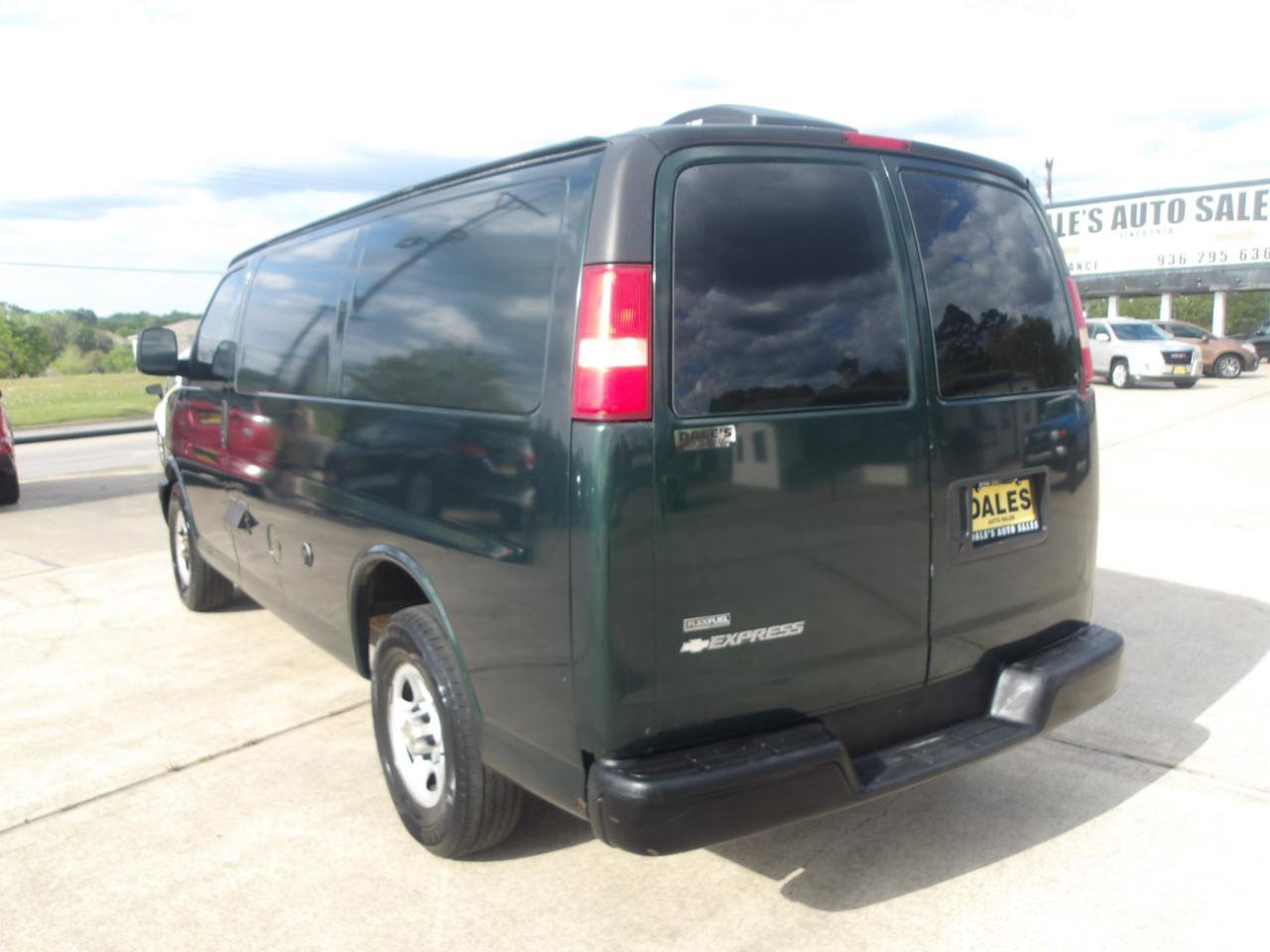 Used 2007 Chevrolet Express 1500 image 13