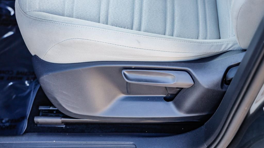 Used 2022 Volkswagen Tiguan S image 25