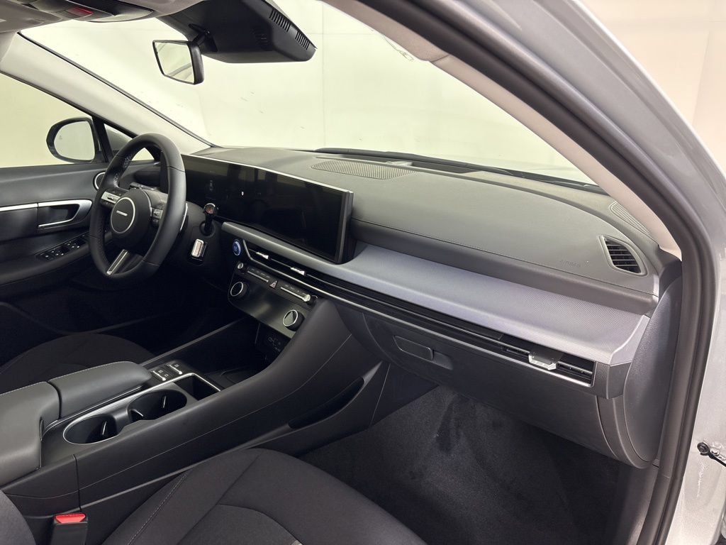 New 2026 Hyundai Sonata SEL FWD image 14