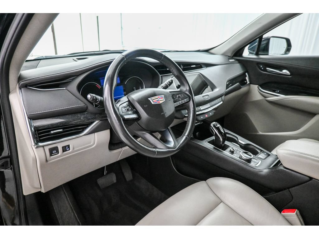 Certified 2023 Cadillac XT4 Premium Luxury AWD/4WD image 10