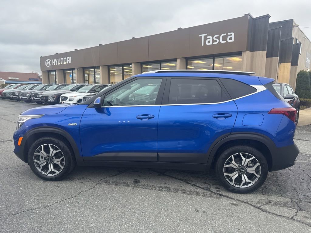 Used 2023 Kia Seltos EX AWD/4WD image 12