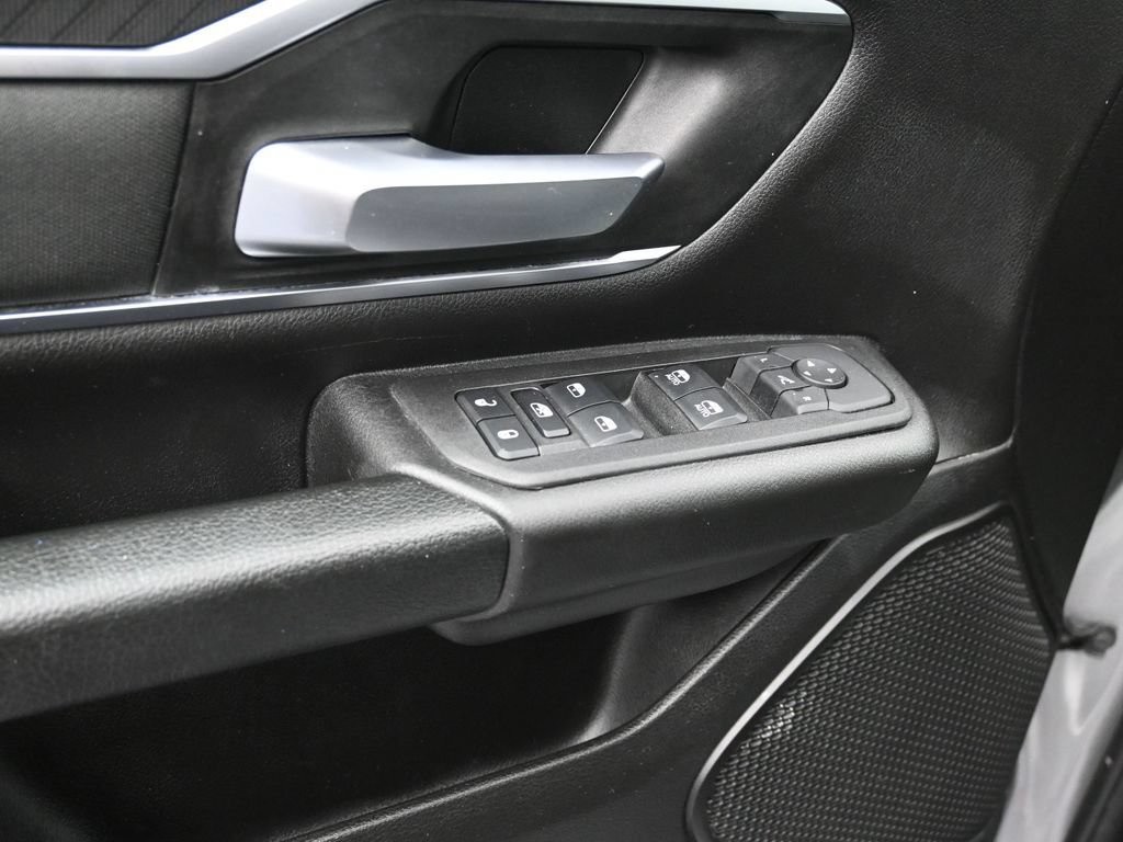 Used 2025 RAM 1500 Big Horn AWD/4WD image 11