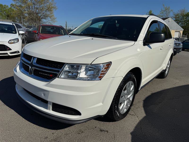 Used 2019 Dodge Journey SE image 2