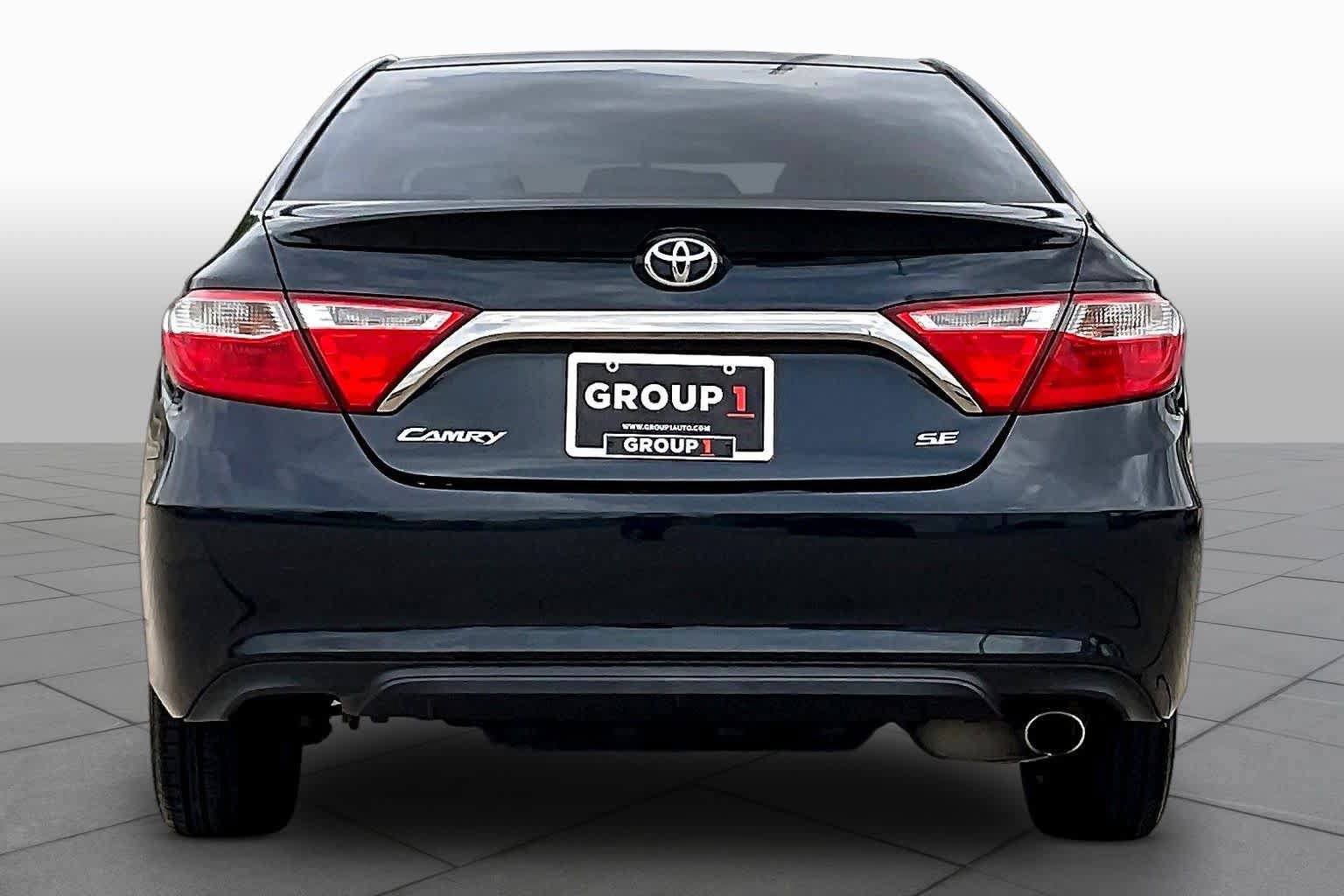 Used 2017 Toyota Camry LE FWD image 5