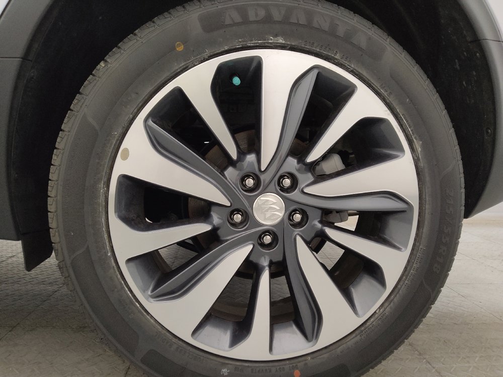 Used 2021 Buick Encore Preferred w/ Safety Package II image 31