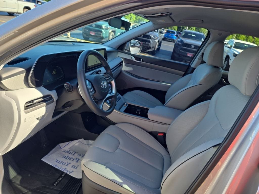 Used 2025 Hyundai Palisade SEL AWD/4WD image 13