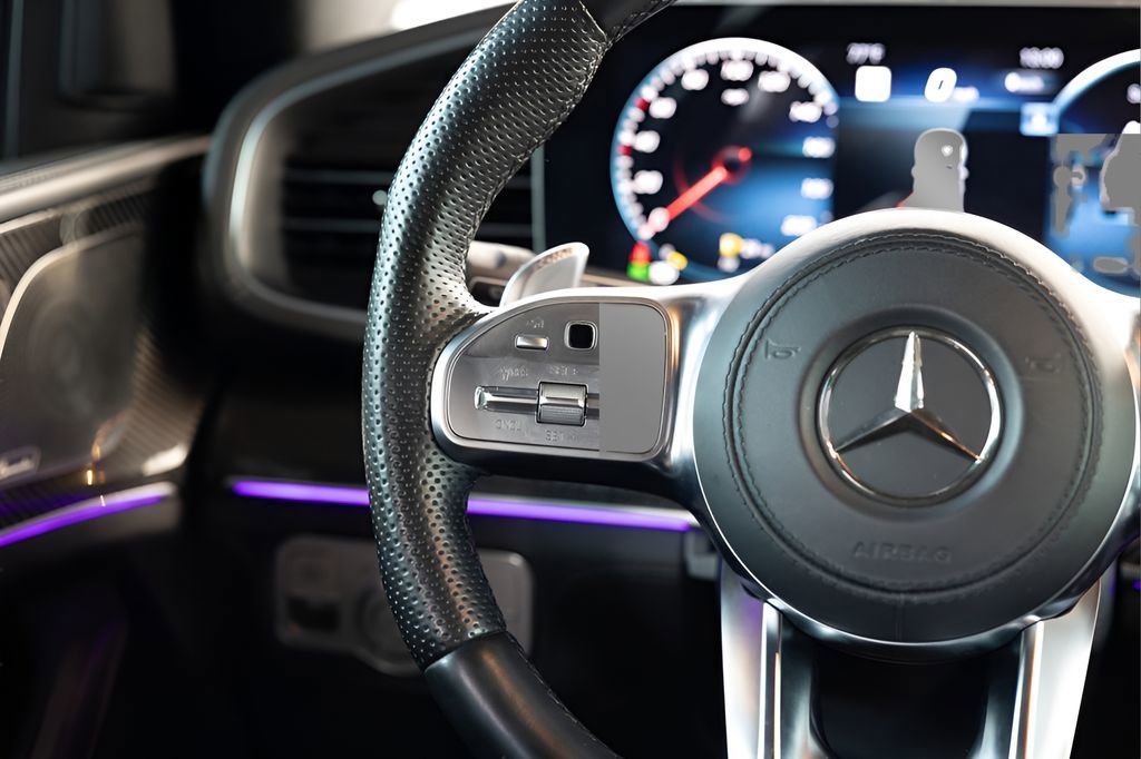 Used 2021 Mercedes-Benz GLS 63 AMG 4MATIC image 33