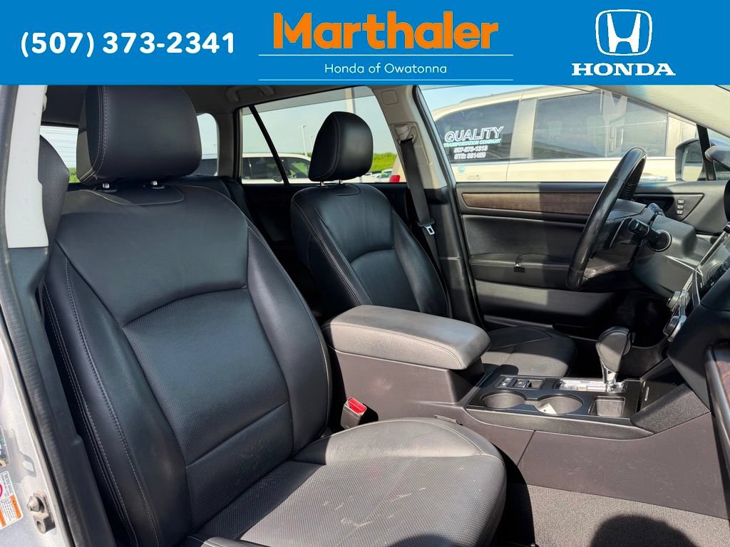Used 2016 Subaru Outback 3.6R Limited AWD/4WD image 19