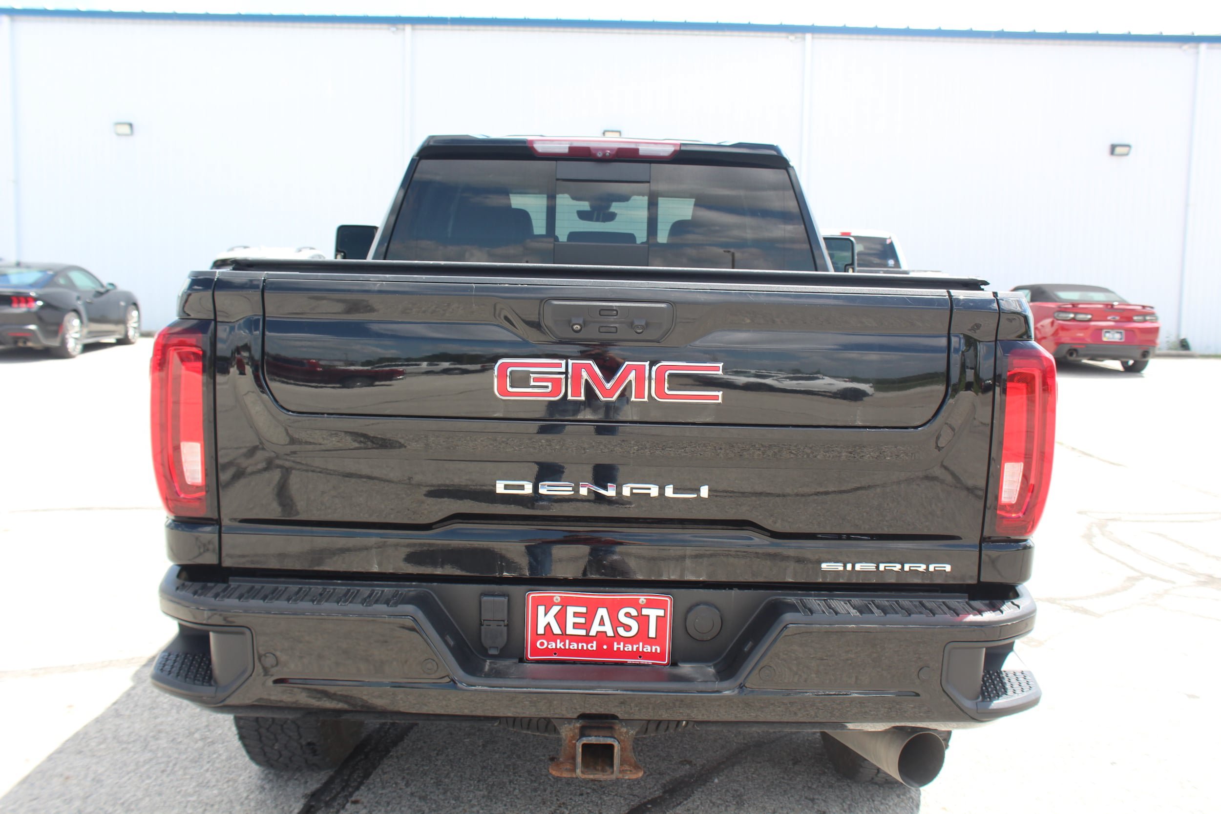 Used 2022 GMC Sierra 2500 Denali w/ Denali Ultimate Package AWD/4WD image 3