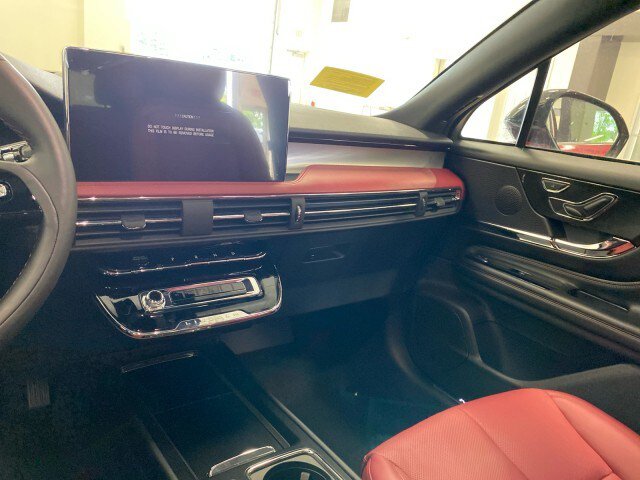 New 2024 Lincoln Corsair Grand Touring w/ Equipment Group 301A AWD/4WD image 13