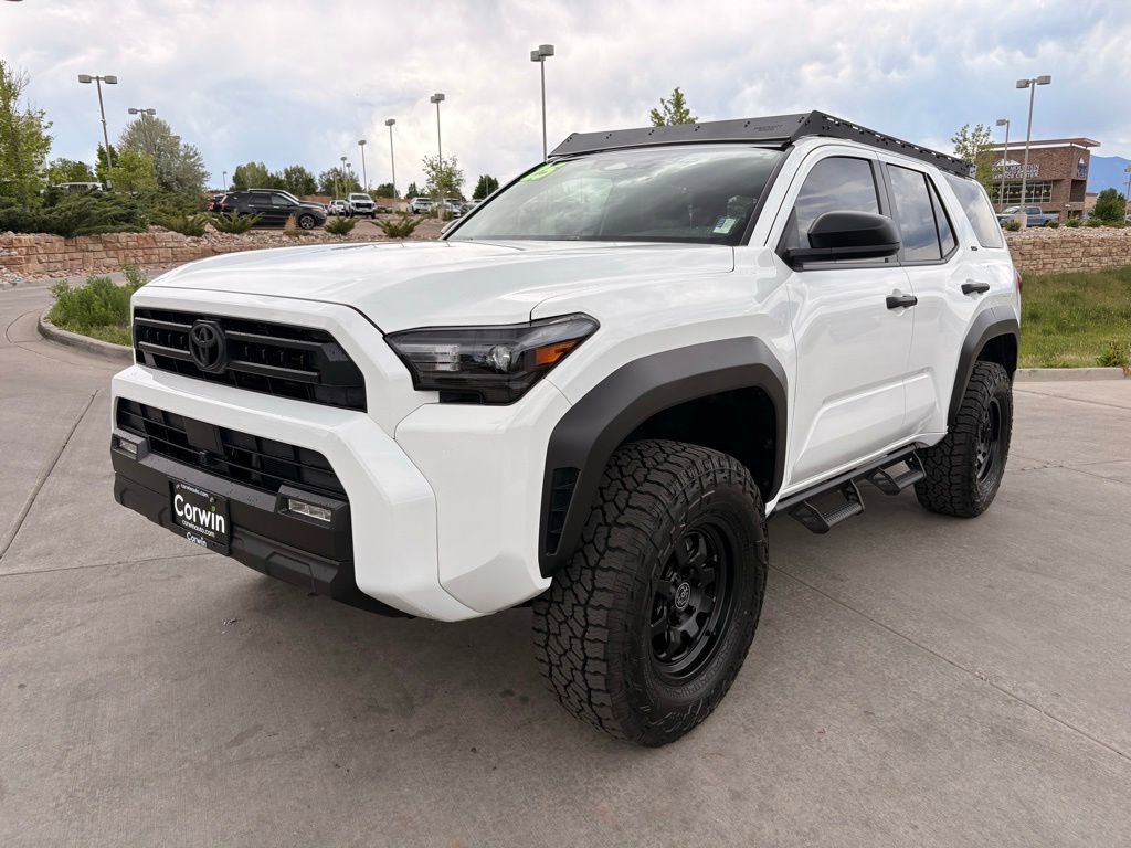Used 2025 Toyota 4Runner SR5 AWD/4WD image 3
