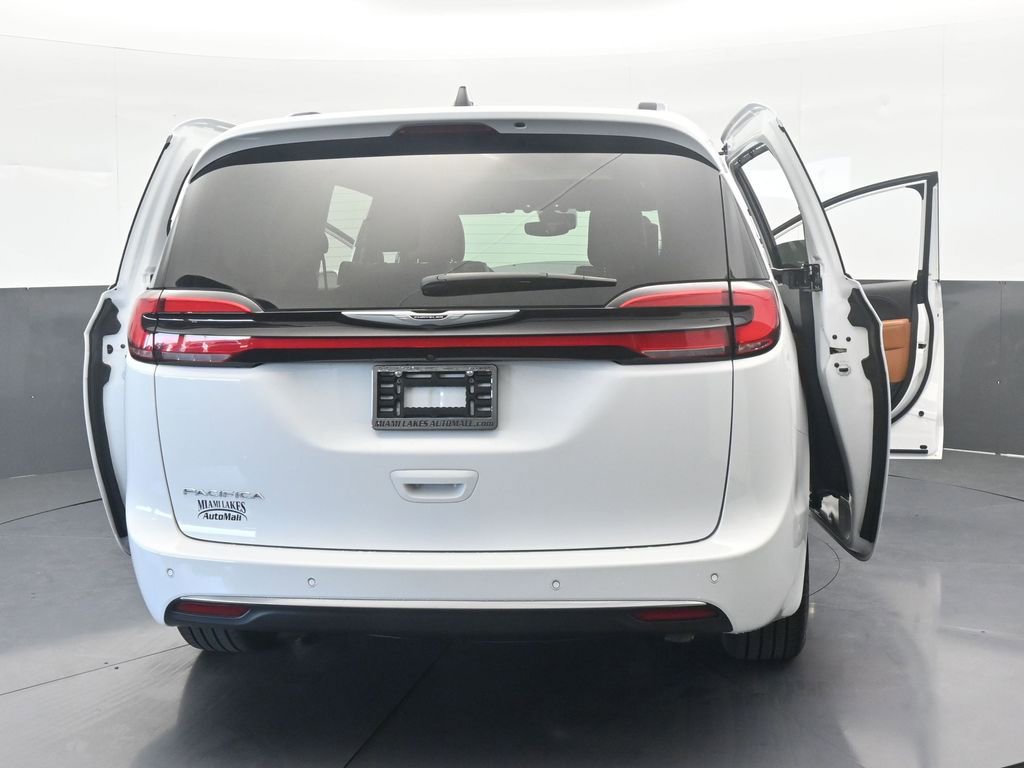Used 2024 Chrysler Pacifica Pinnacle image 89