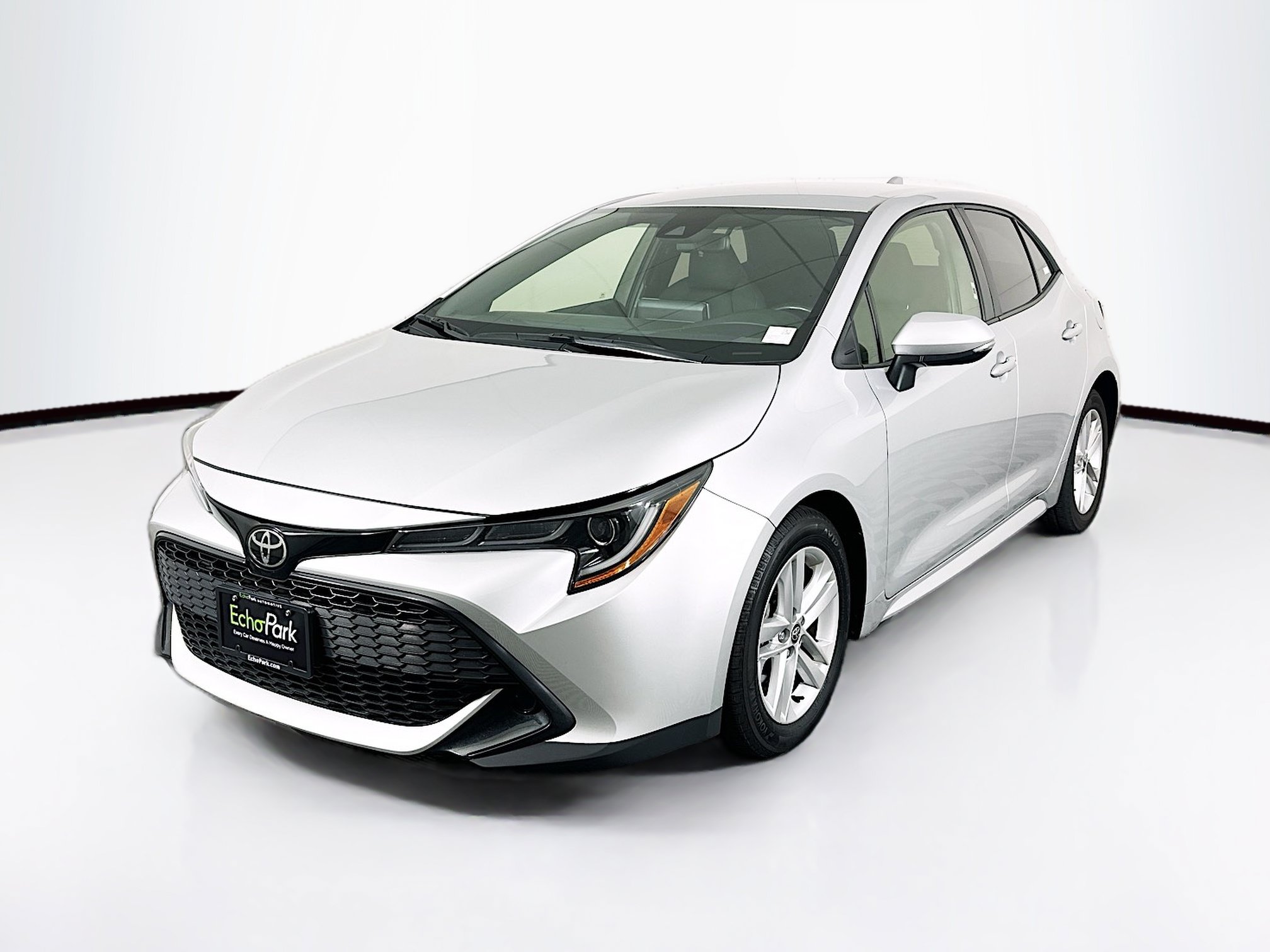 Used 2019 Toyota Corolla SE FWD image 3
