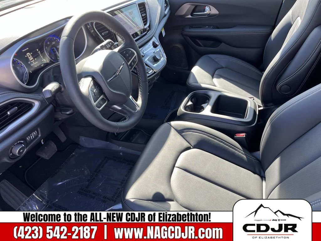 New 2026 Chrysler Pacifica Select image 20