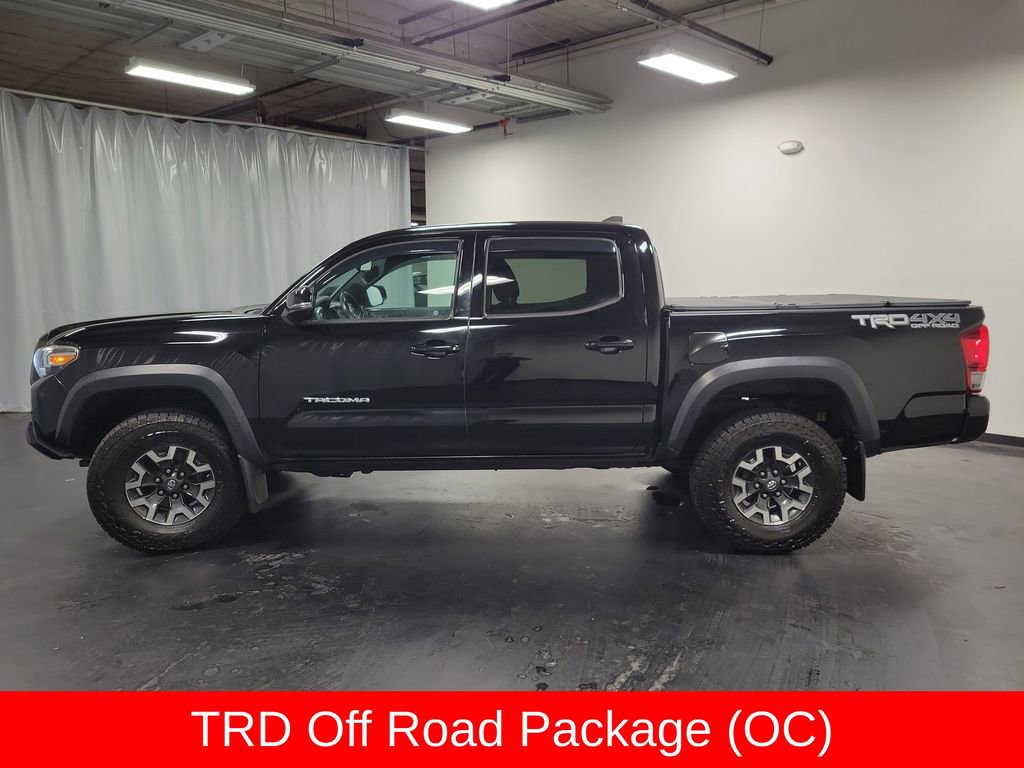 Used 2016 Toyota Tacoma TRD Off-Road w/ Premium & Technology Package image 5