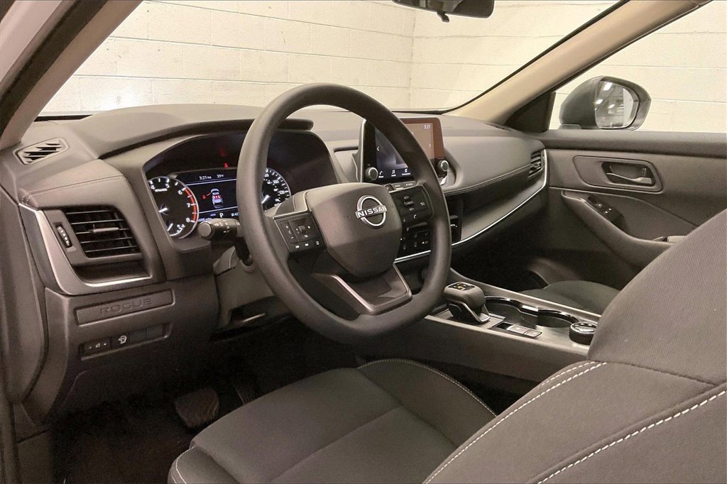Certified 2025 Nissan Rogue S image 13
