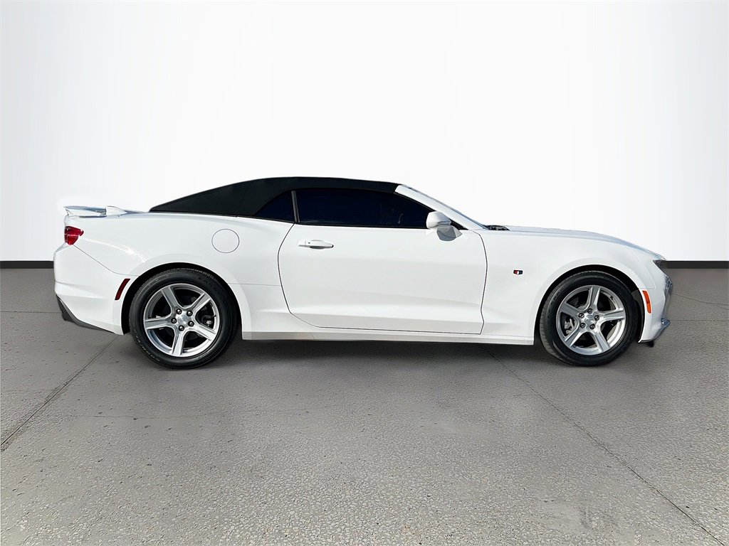 Used 2023 Chevrolet Camaro LT image 8