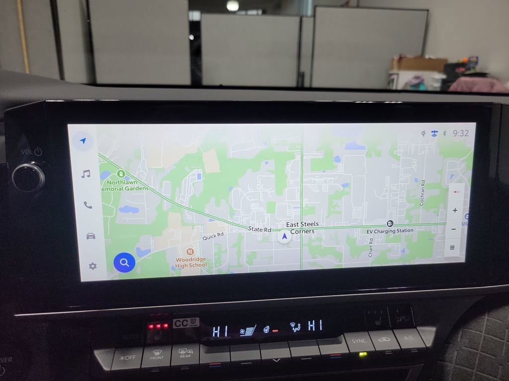 Used 2025 Toyota Camry XLE image 41