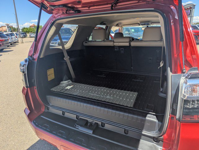 Used 2019 Toyota 4Runner SR5 Premium AWD/4WD image 28