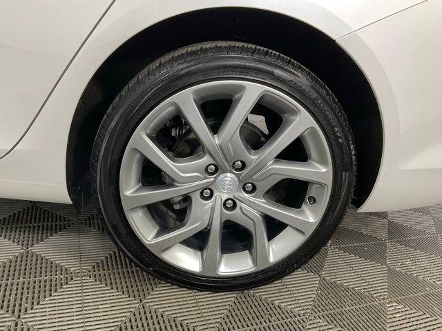Used 2020 Buick Regal Avenir FWD image 37