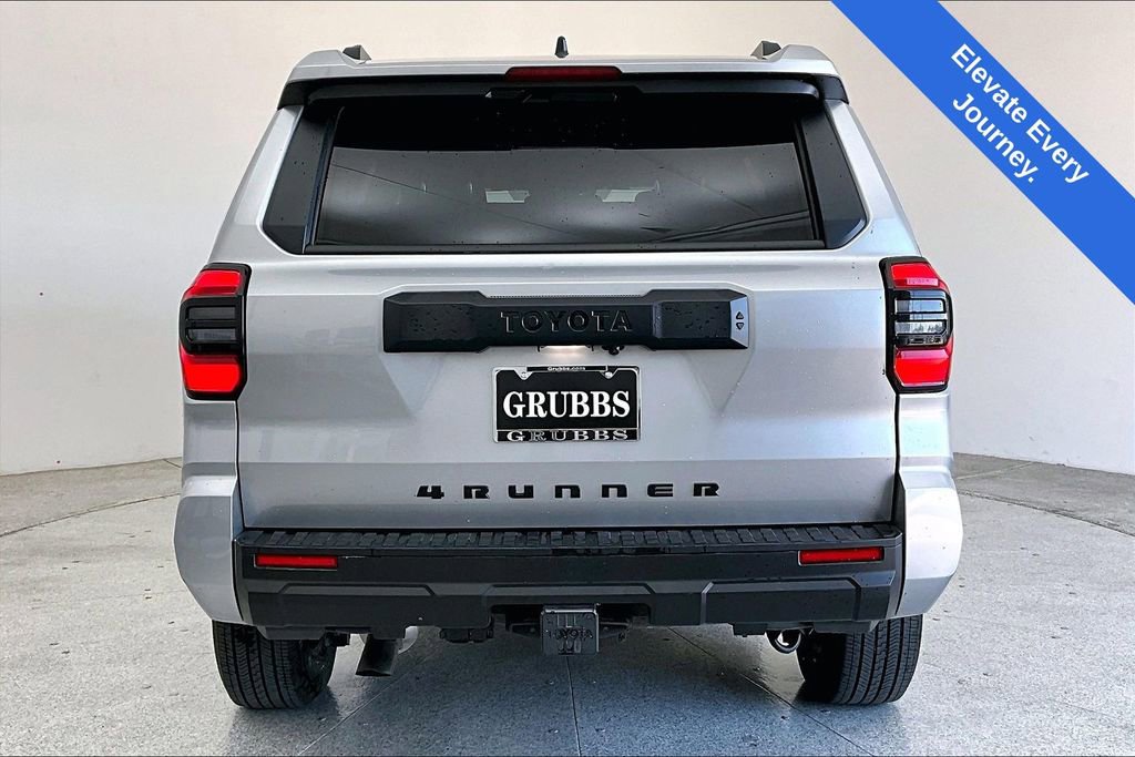 Used 2025 Toyota 4Runner SR5 image 6