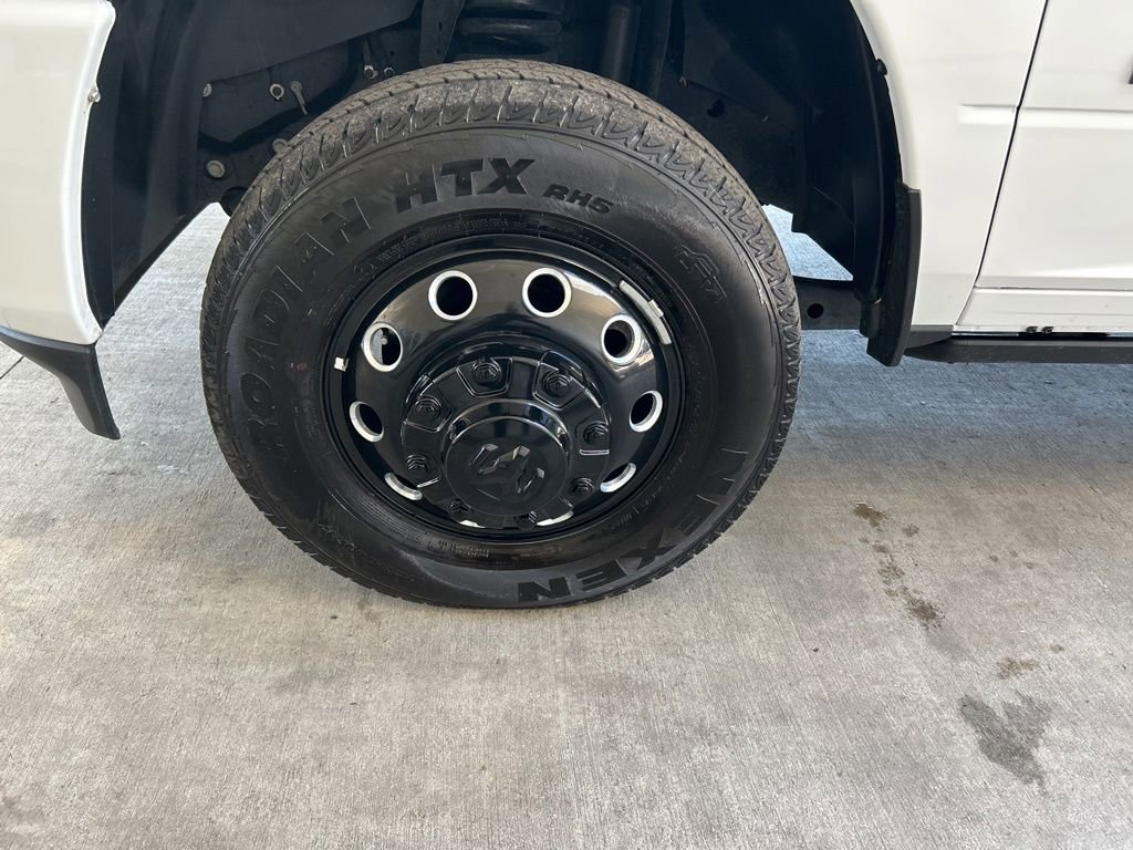 Used 2025 RAM 3500 Laramie AWD/4WD image 13